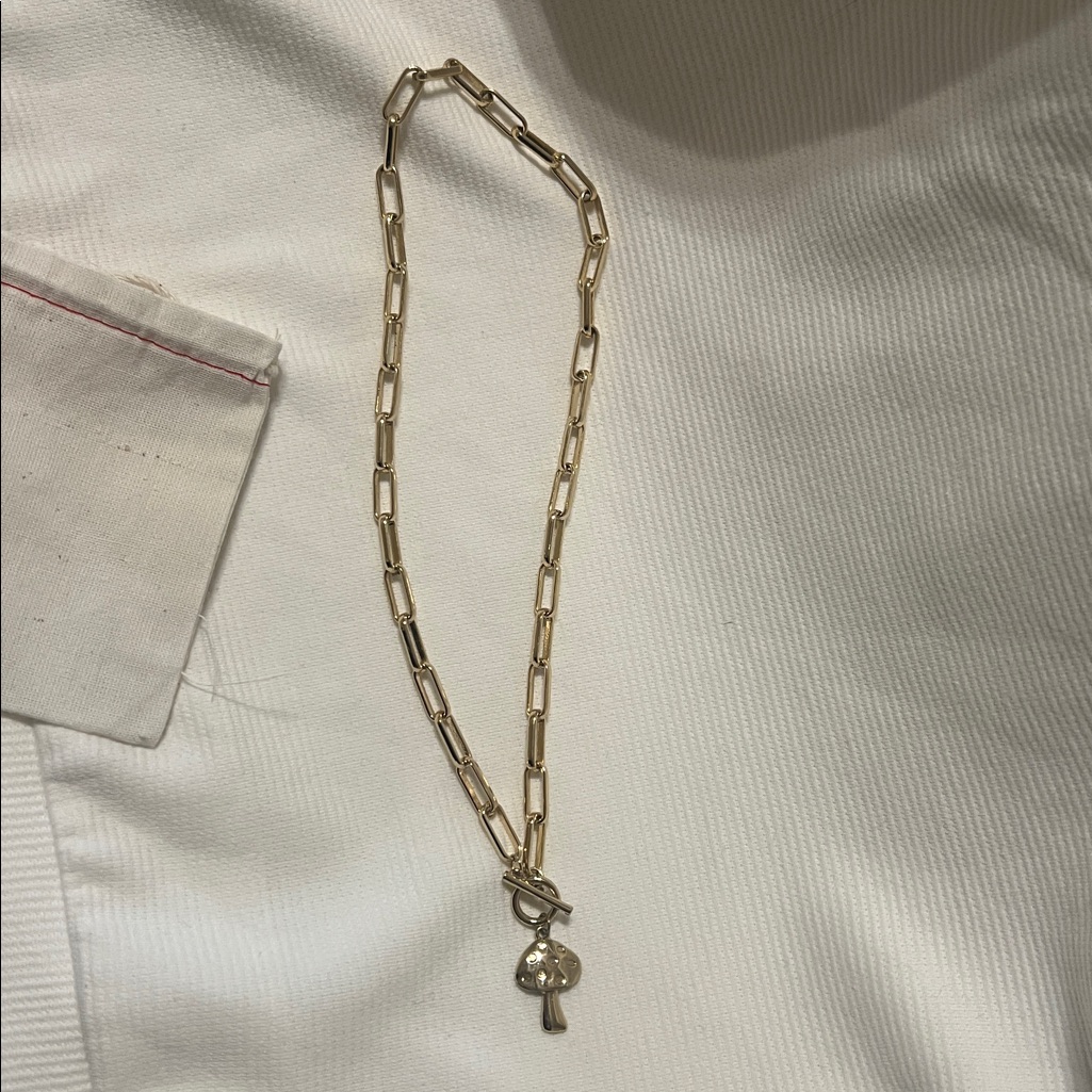Erin Mcdermott Gold Link Lucky Mushroom Toggle Necklace